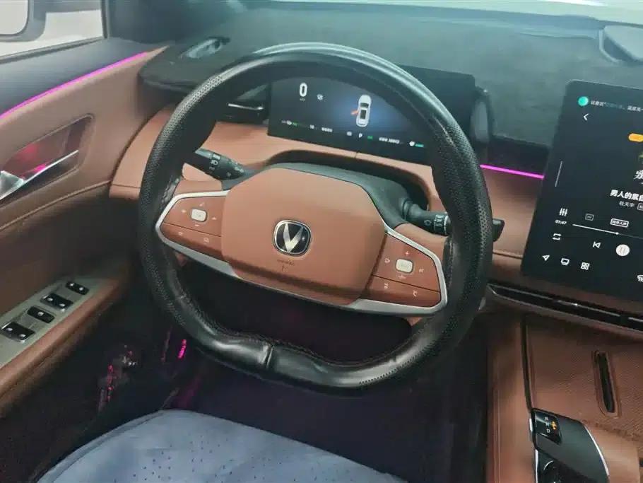 Changan UNI-Z New Energy 2024 Blue Whale Smart Electric iDD 125km Excellent Edition — миниатюра 15