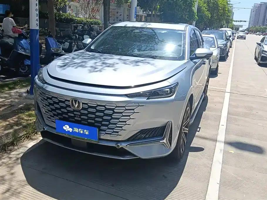 Changan UNI-K Smart Electric iDD 2022 Blue Whale iDD 130km 1.5T Premium Edition — миниатюра 1