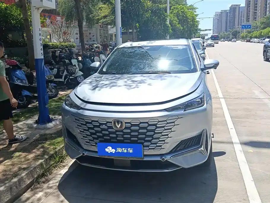 Changan UNI-K Smart Electric iDD 2022 Blue Whale iDD 130km 1.5T Premium Edition — миниатюра 2