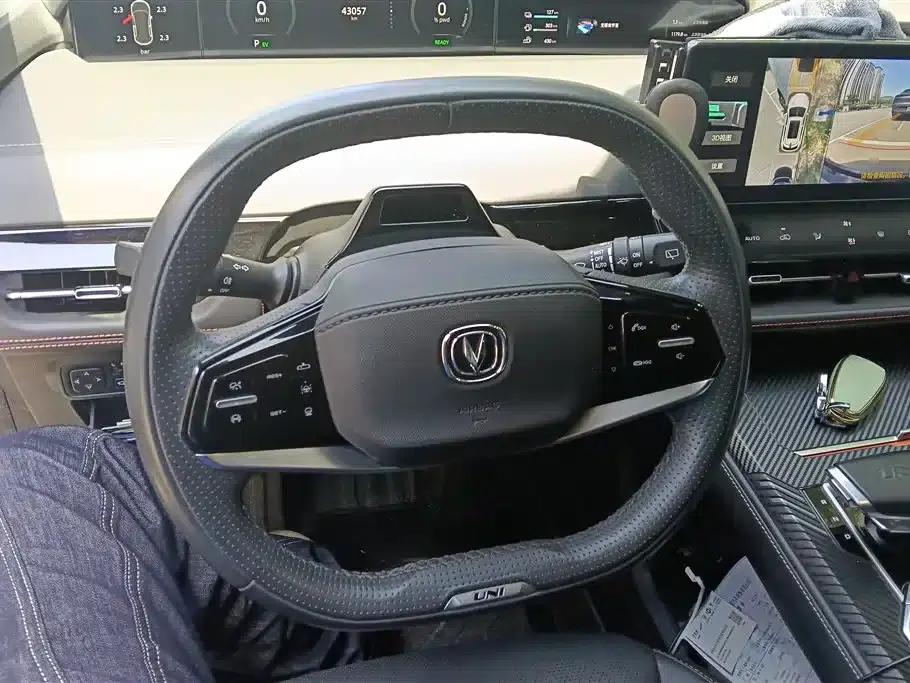Changan UNI-K Smart Electric iDD 2022 Blue Whale iDD 130km 1.5T Premium Edition — миниатюра 15