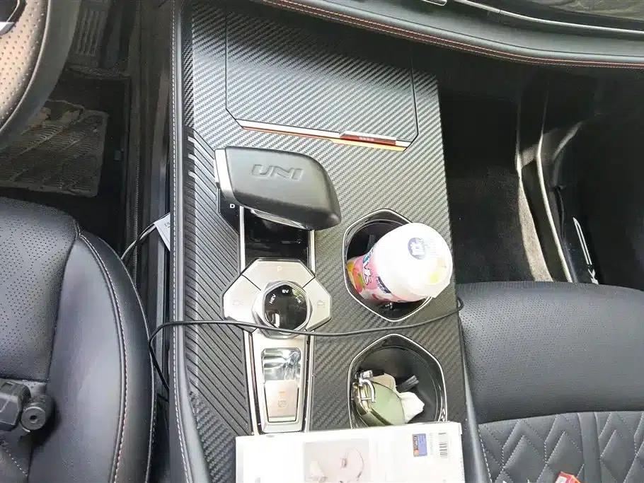 Changan UNI-K Smart Electric iDD 2022 Blue Whale iDD 130km 1.5T Premium Edition — миниатюра 16