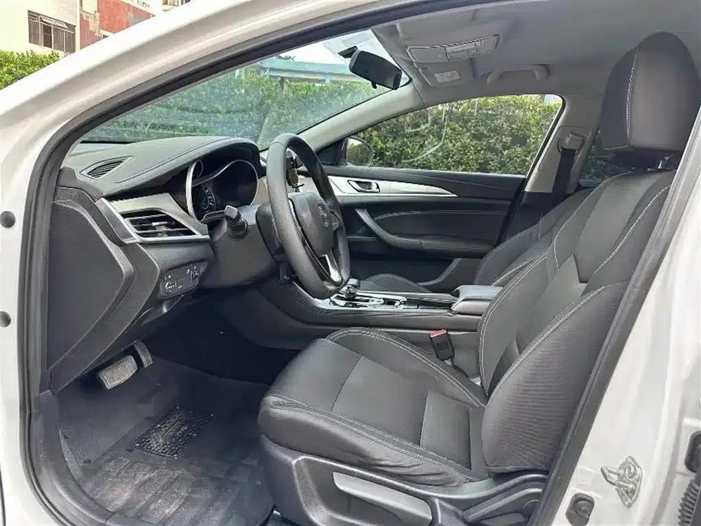 Changan Eado New Energy 2019 EV460 Smart Edition — миниатюра 10