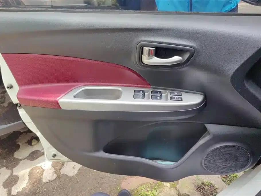 Benben 2014 1.4L IMT Premium Edition — миниатюра 6
