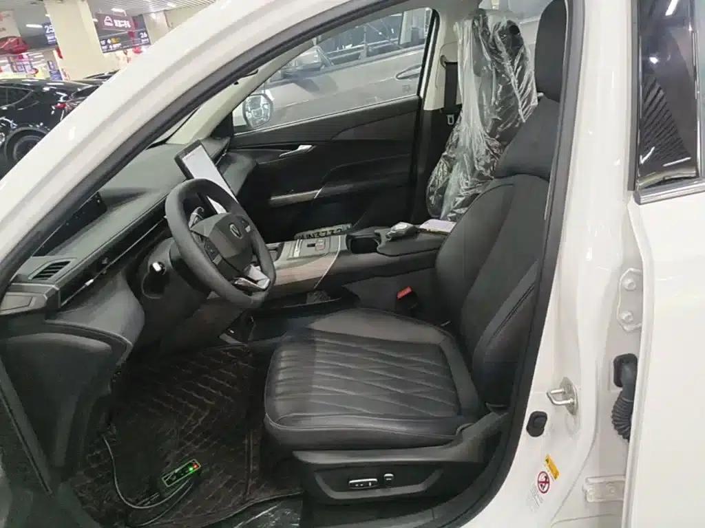 Changan Eado PHEV 2025 Smart Blue Whale 145KM Battleship Edition — миниатюра 11