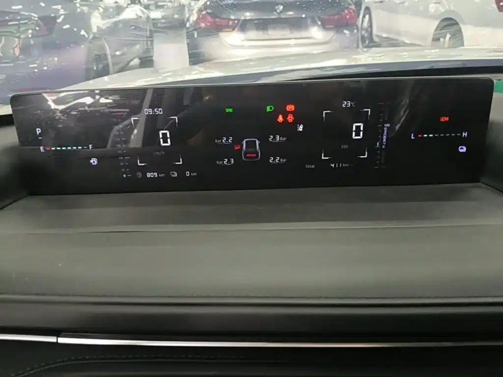 Changan Eado PHEV 2025 Smart Blue Whale 145KM Battleship Edition — миниатюра 8