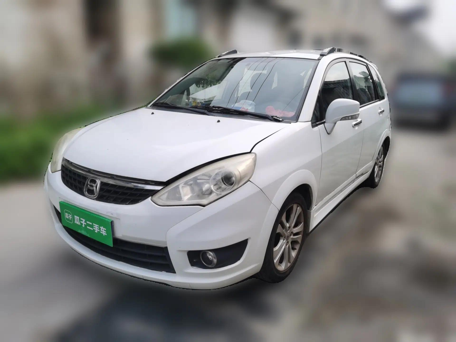Suzuki Liana A6 2015 Hatchback 1.4L Manual Enjoyment Model — миниатюра 1