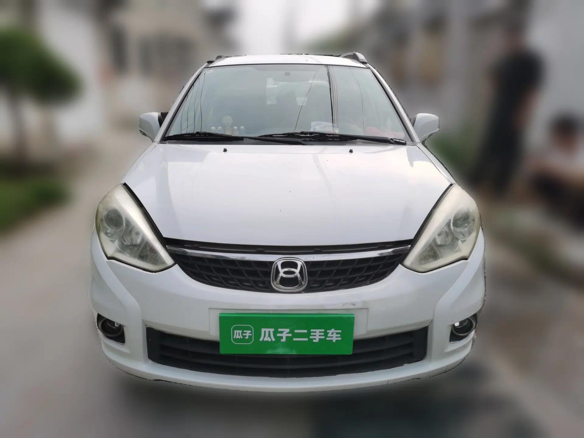 Suzuki Liana A6 2015 Hatchback 1.4L Manual Enjoyment Model — миниатюра 2