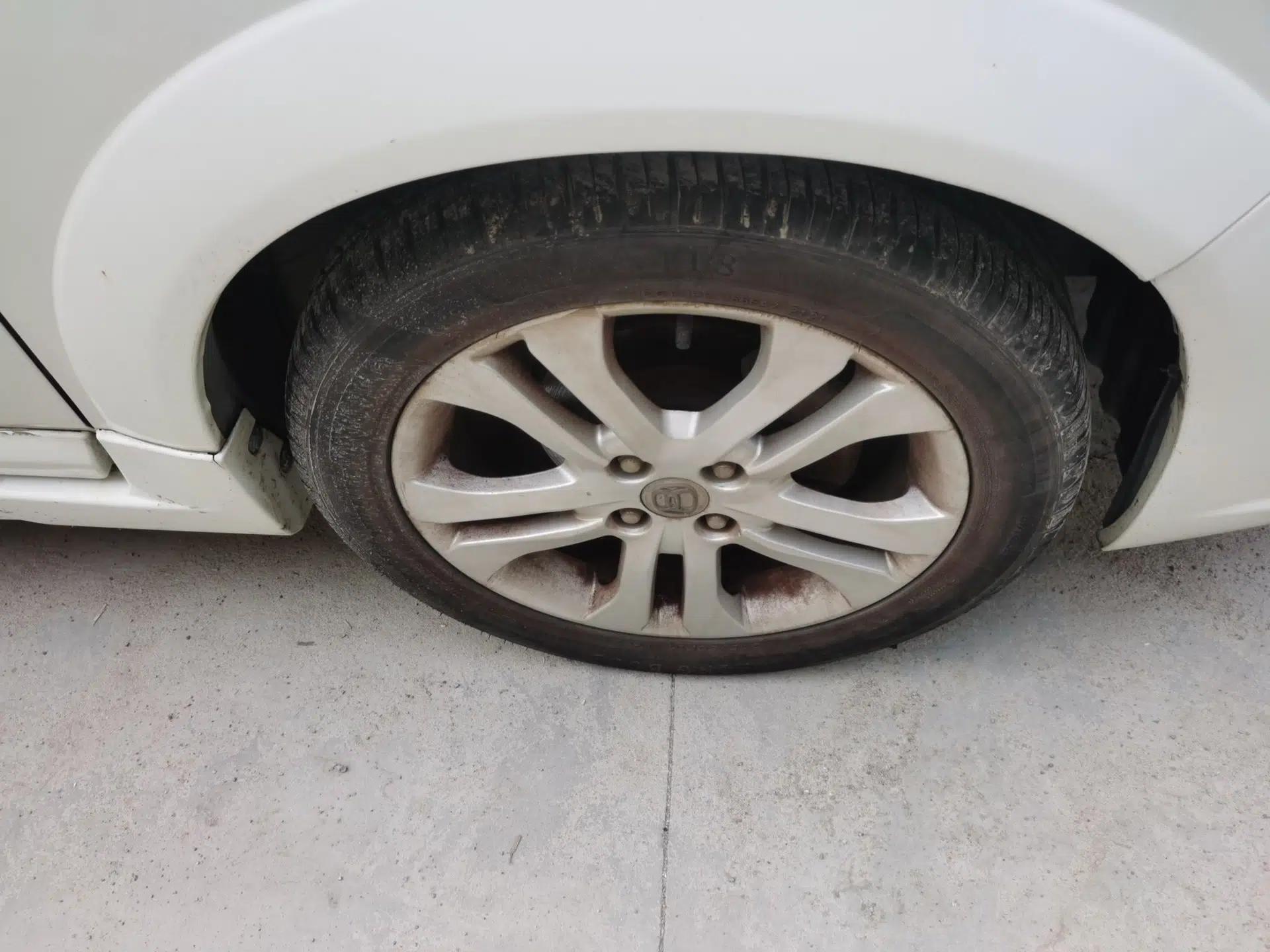 Suzuki Liana A6 2015 Hatchback 1.4L Manual Enjoyment Model — миниатюра 8