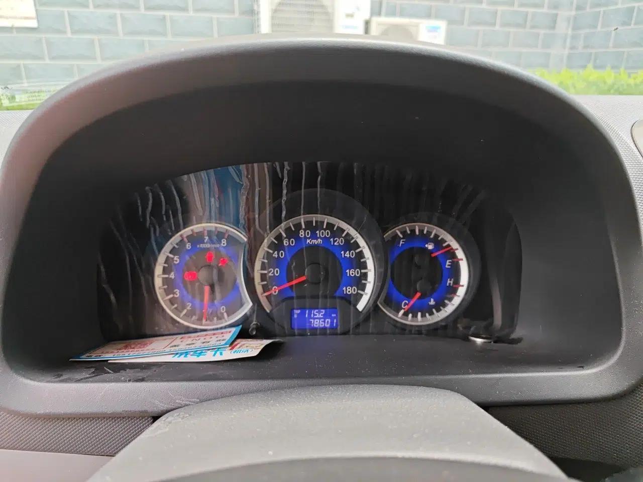 Suzuki Wagon R X5 2013 Cruise Edition 1.4L VVT Luxury Model China IV Standard — миниатюра 11