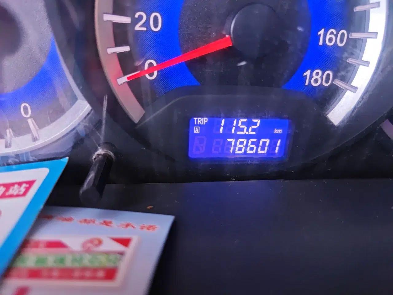 Suzuki Wagon R X5 2013 Cruise Edition 1.4L VVT Luxury Model China IV Standard — миниатюра 12