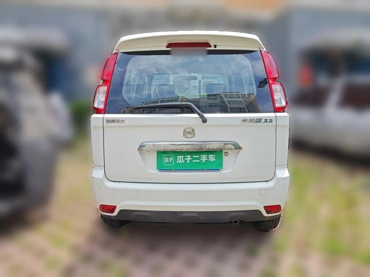 Suzuki Wagon R X5 2013 Cruise Edition 1.4L VVT Luxury Model China IV Standard — миниатюра 5