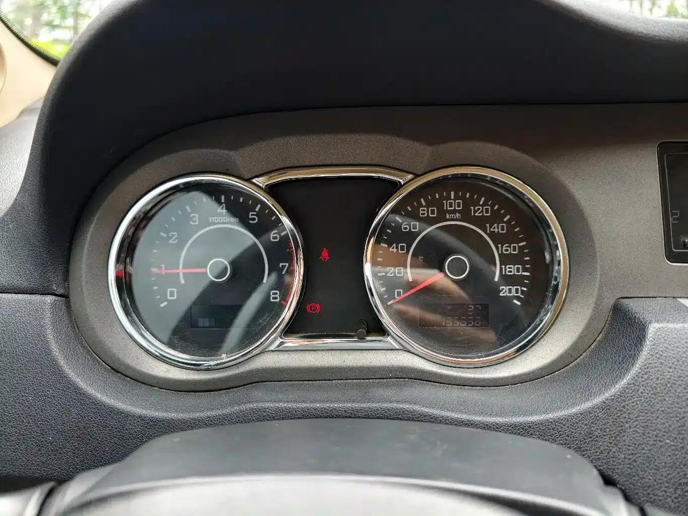 Great Wall C30 2012 1.5L Manual Comfort Model — миниатюра 19