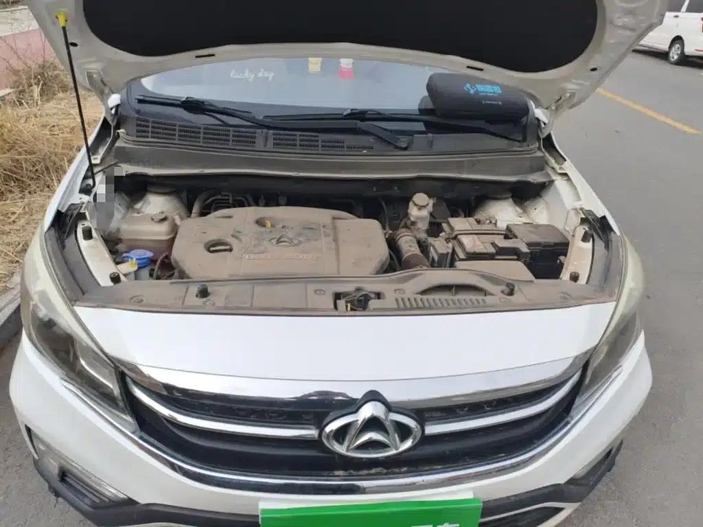 Changan Oushang A800 2017 1.6L Manual Comfort Model — миниатюра 11