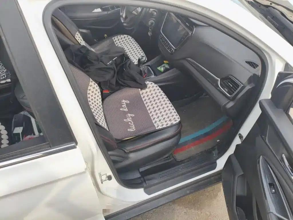 Changan Oushang A800 2017 1.6L Manual Comfort Model — миниатюра 20