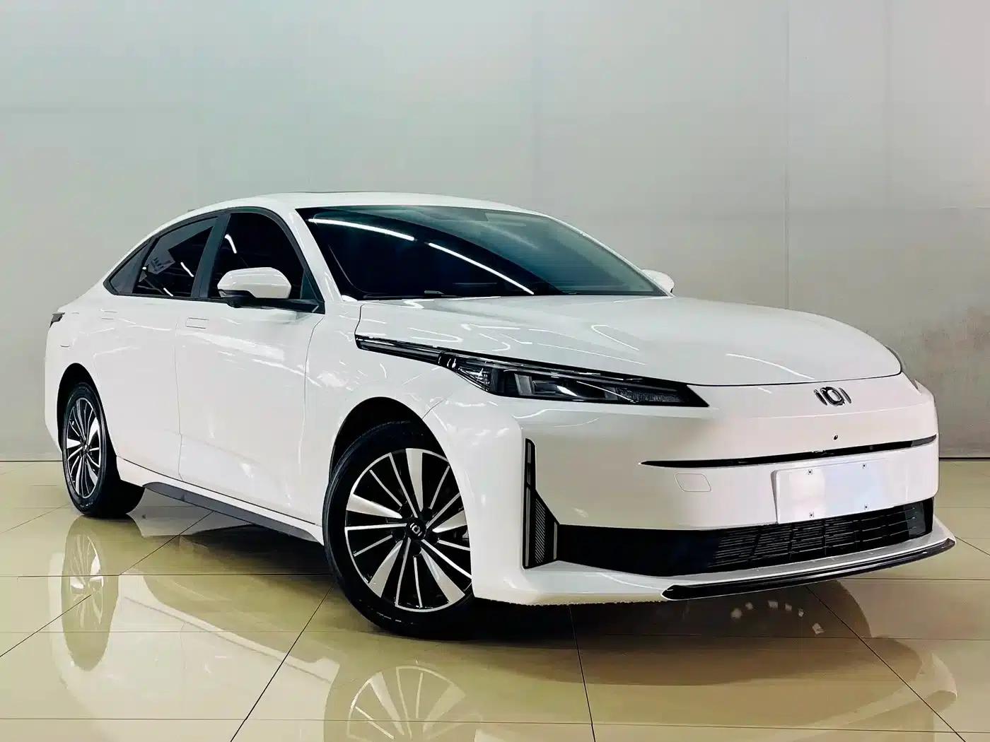 Changan Qiyuan A05 2024 Model - Truly Delicious Edition 145 Leading Type — миниатюра 2
