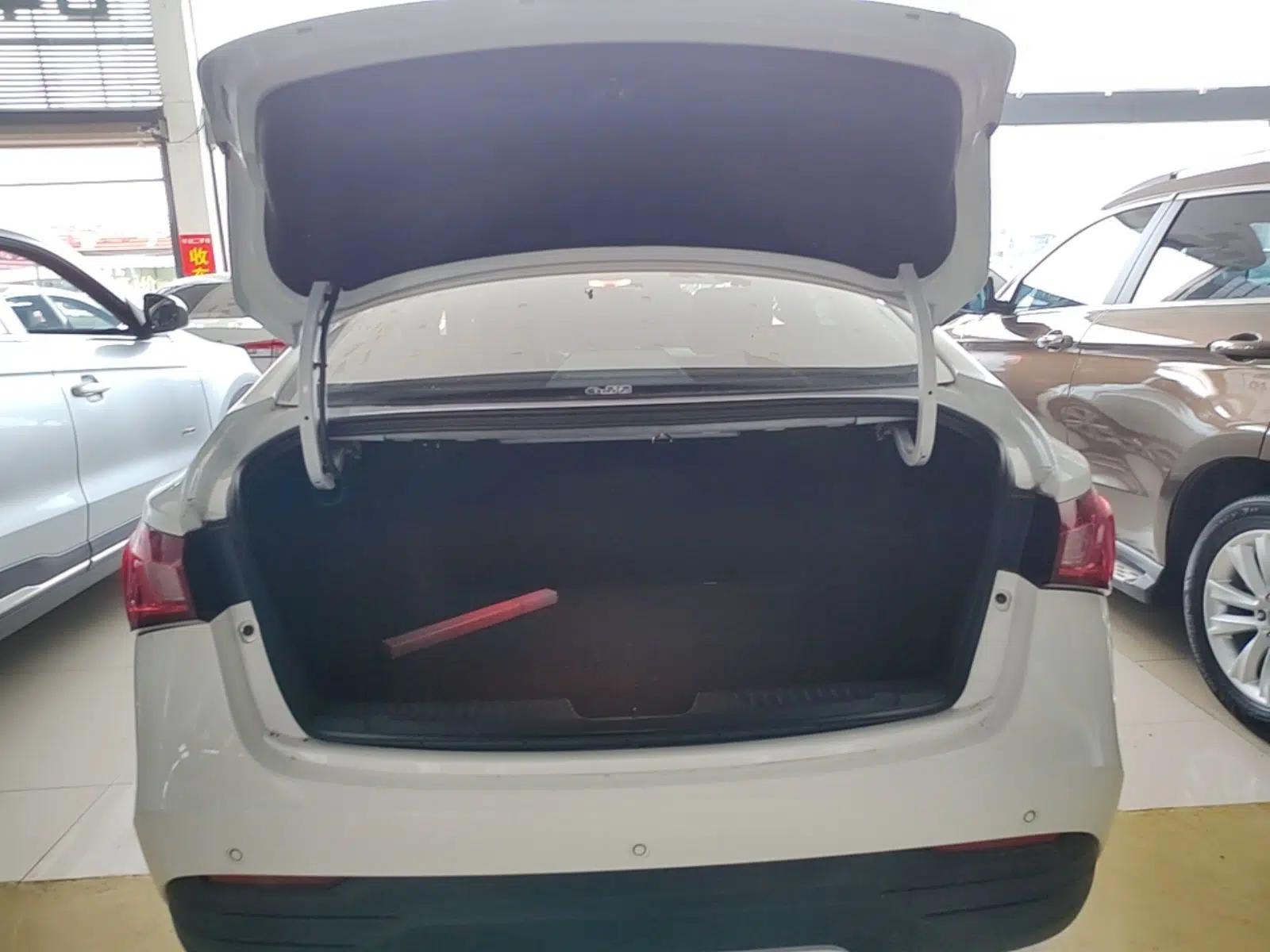 MG GT 2016 1.4TGI TST Dual-Clutch Luxury Edition — миниатюра 22