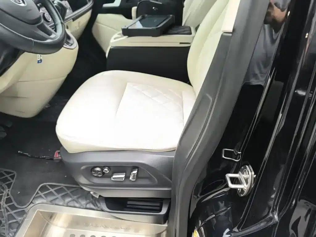 Caravelle 2017 2.0TSI 4WD Comfort Edition 7-Seater — миниатюра 15