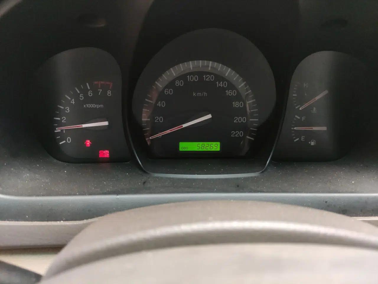 Kia Cerato 2012 1.6L MT GL — миниатюра 12