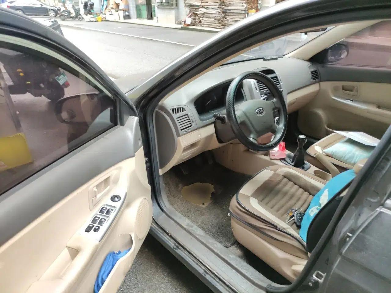 Kia Cerato 2012 1.6L MT GL — миниатюра 16