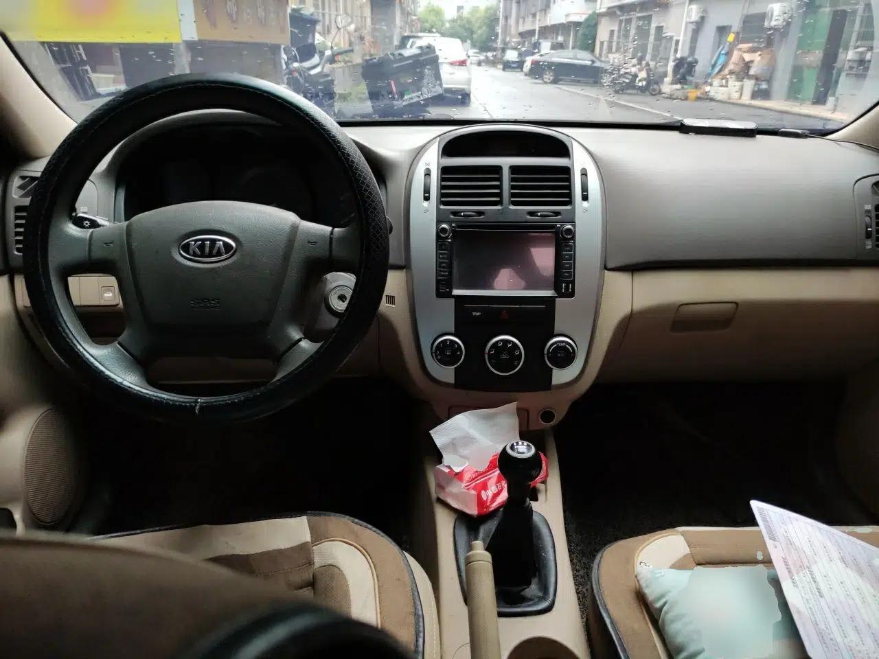 Kia Cerato 2012 1.6L MT GL — миниатюра 9