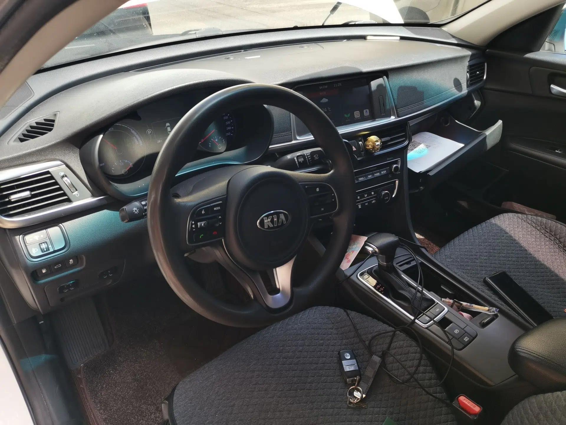Kia K5 New Energy 2018 2.0L Smart Enjoyment Version — миниатюра 9