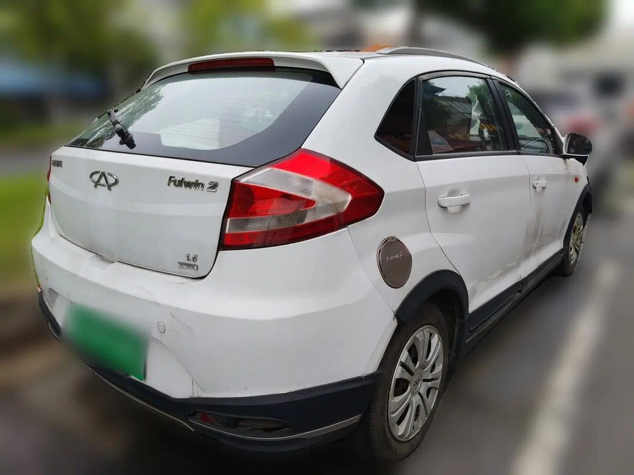Chery Fengyun 2 2013 Hatchback 1.5L Manual Ruiyi Edition — миниатюра 6