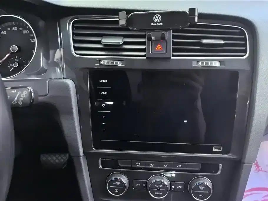 2020 Golf EV — миниатюра 13