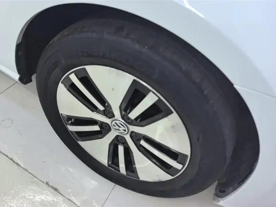 2020 Golf EV — миниатюра 6