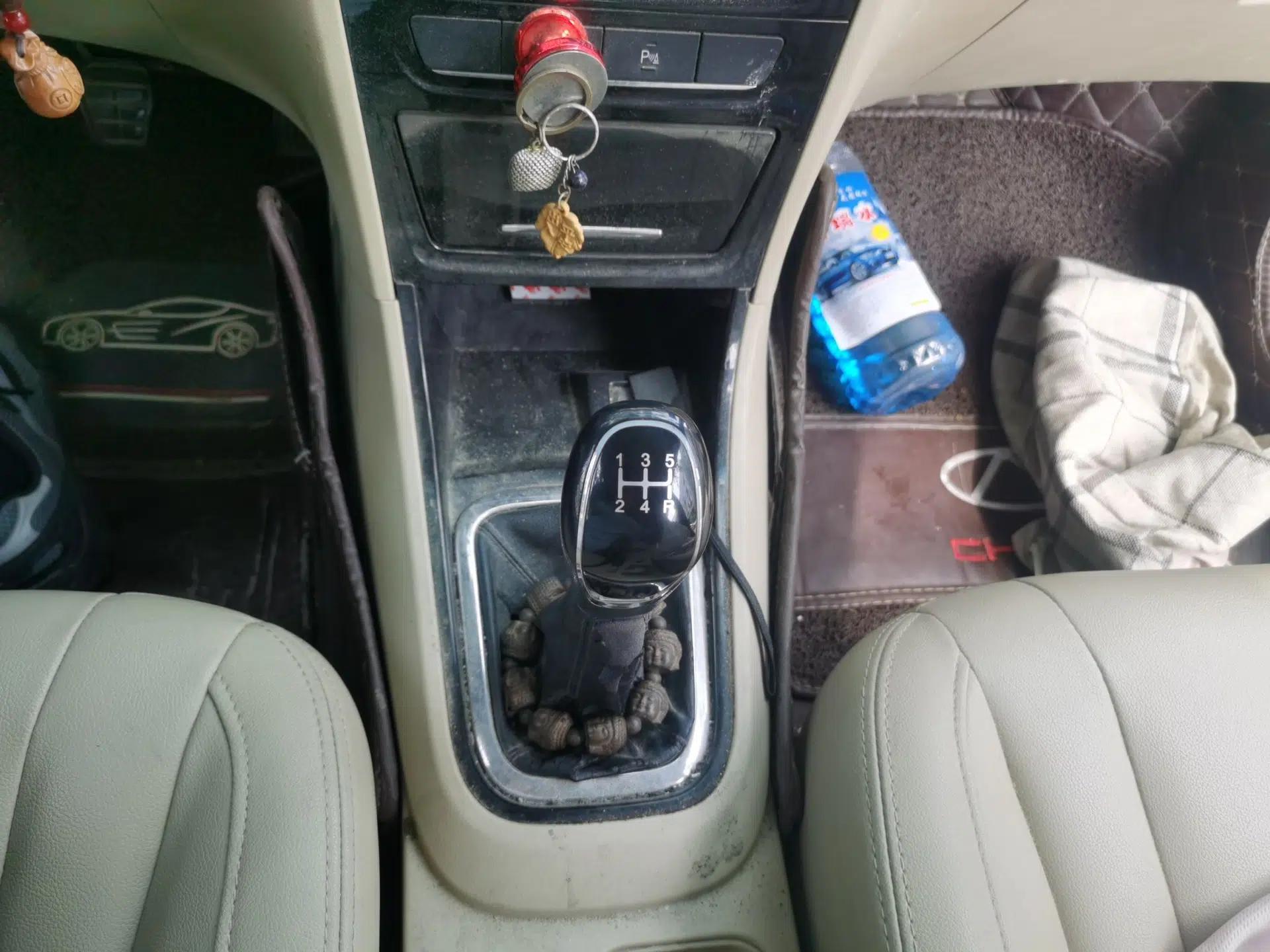 Chery E3 2015 1.5L Manual ZhiShang Model — миниатюра 14