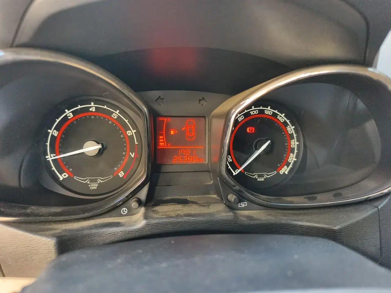 Chery Arrizo 3 2015 1.5L Manual - Powerful Version — миниатюра 11
