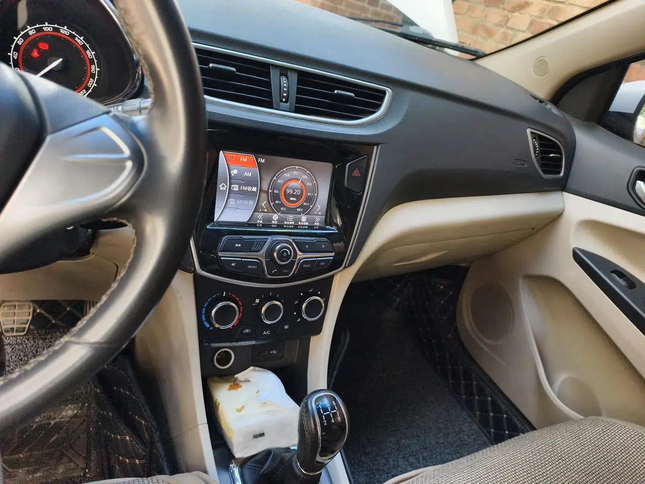 Chery Arrizo 3 2015 1.5L Manual - Powerful Version — миниатюра 13