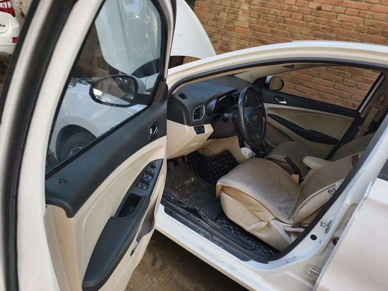 Chery Arrizo 3 2015 1.5L Manual - Powerful Version — миниатюра 16