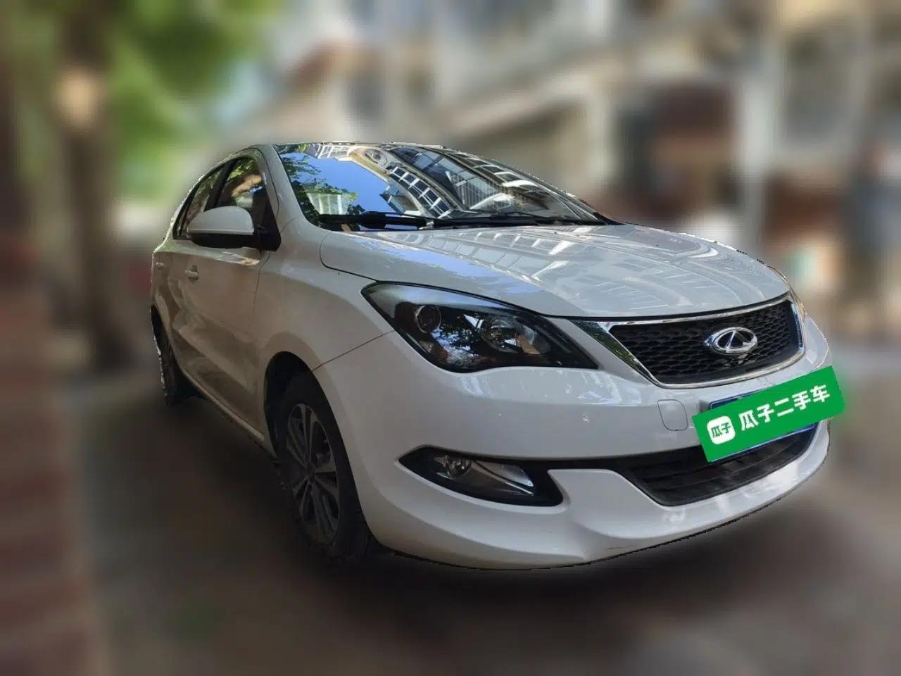 Chery Arrizo 3 2015 1.5L Manual - Powerful Version — миниатюра 3