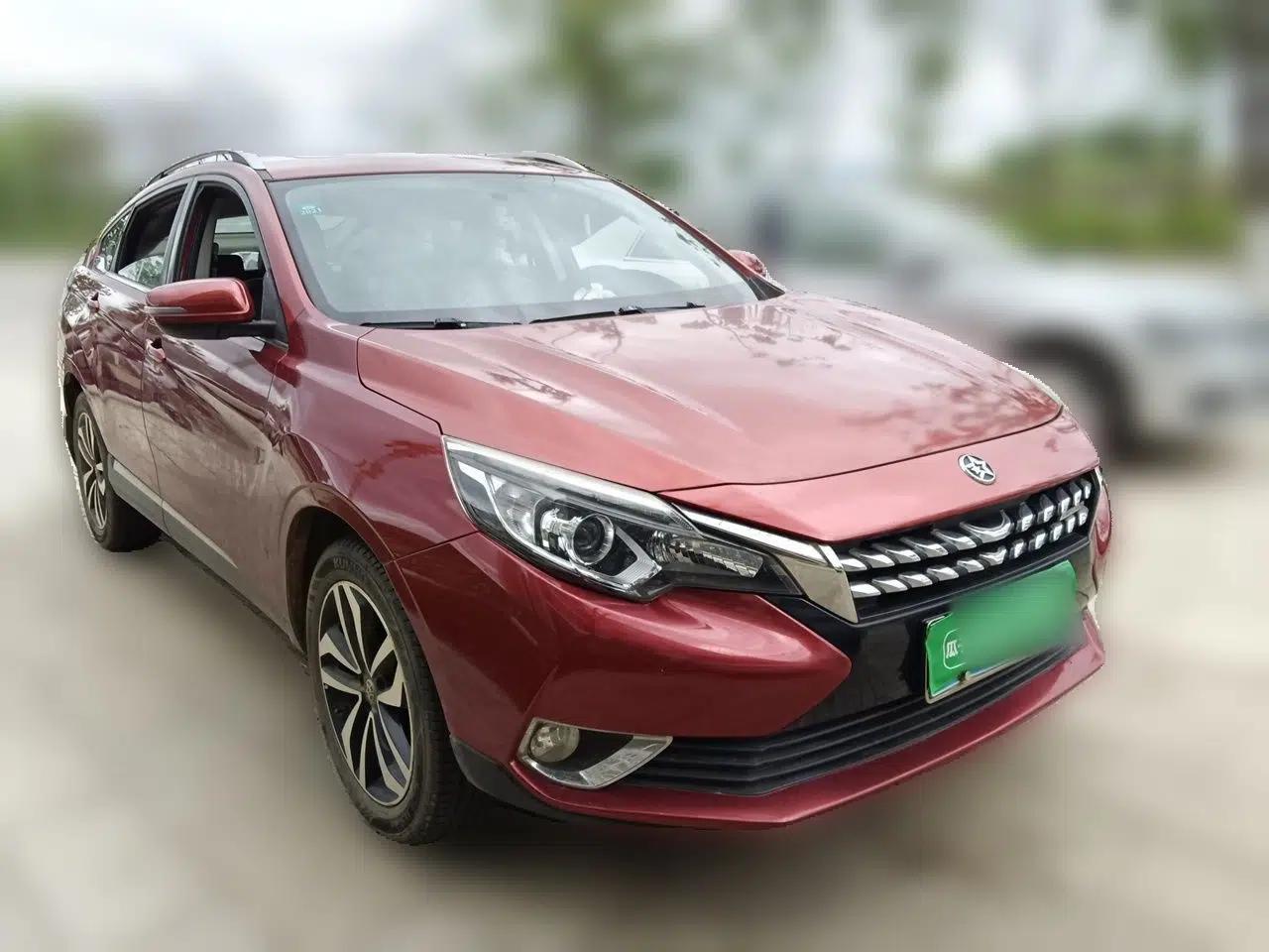 Venucia T90 2017 2.0L Manual ZhiShang Edition — миниатюра 3