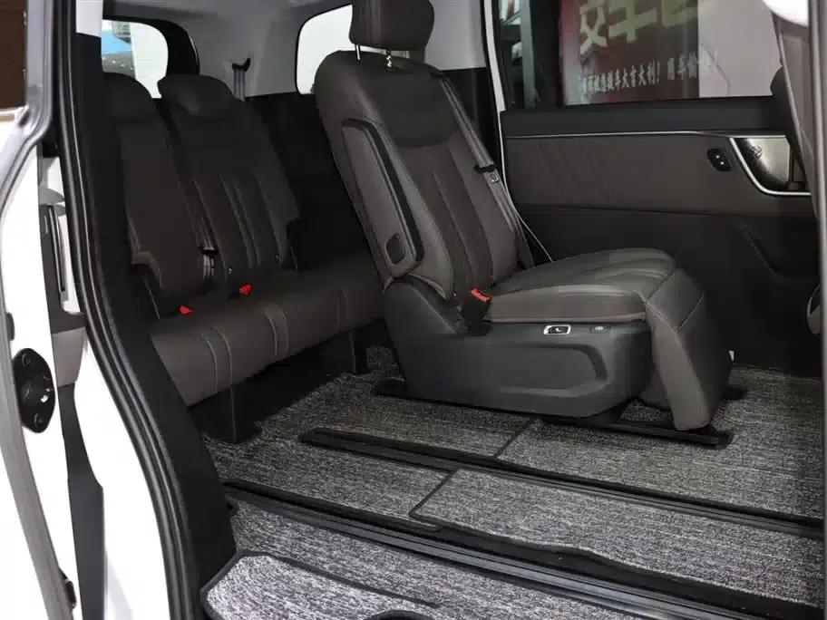 Maxus G70 2024 2.0T Automatic Flagship Edition 6-seater — миниатюра 9