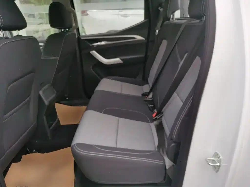 2026 Starship L 2.0T Diesel Automatic 4WD Luxury Long Box — миниатюра 13