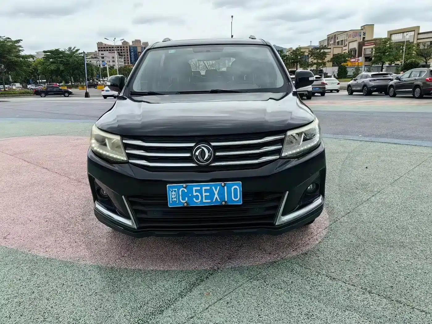 Jingyi X6 2017 Enjoy Series 1.5T CVT Premium Edition — миниатюра 3