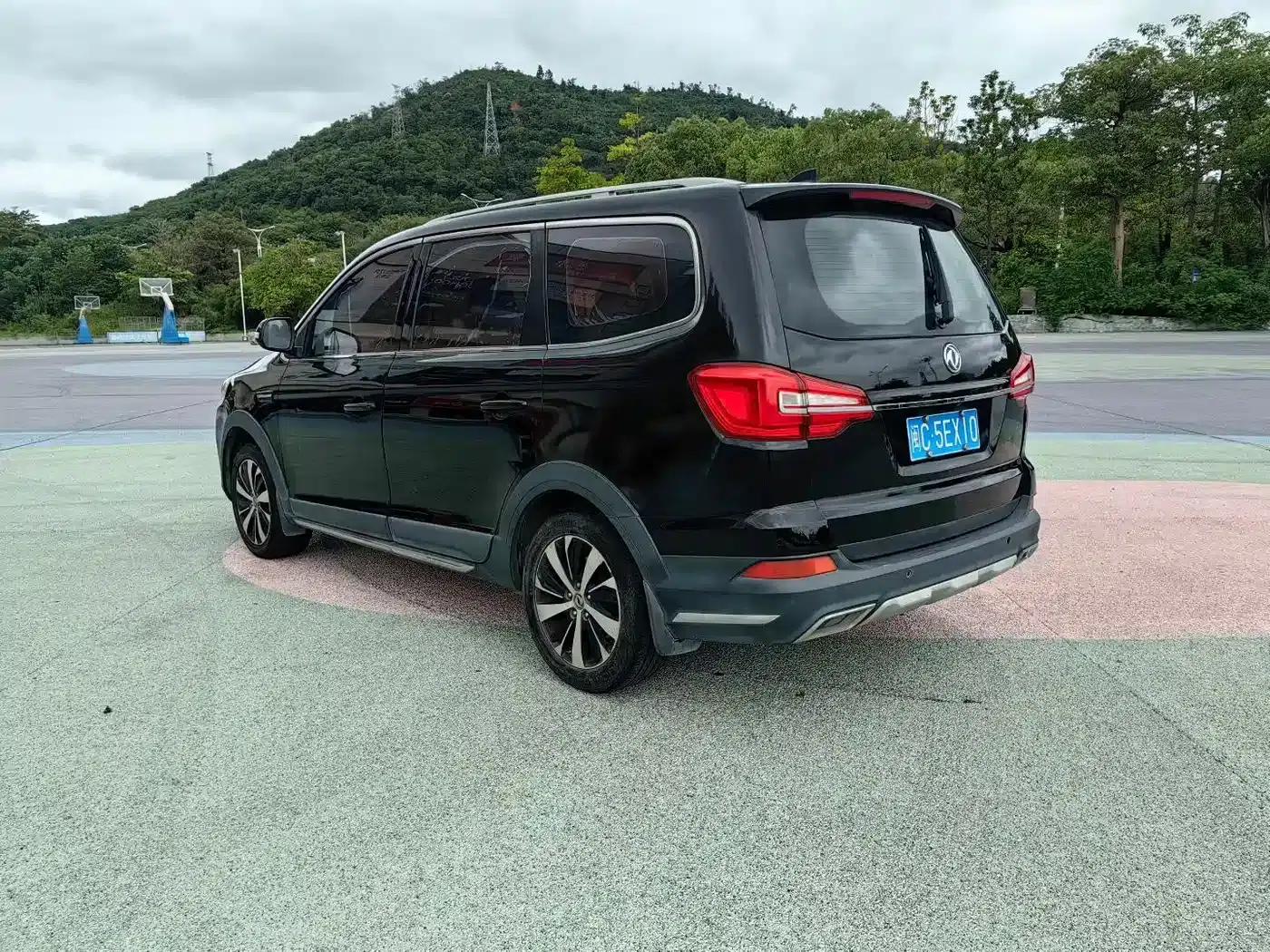 Jingyi X6 2017 Enjoy Series 1.5T CVT Premium Edition — миниатюра 5