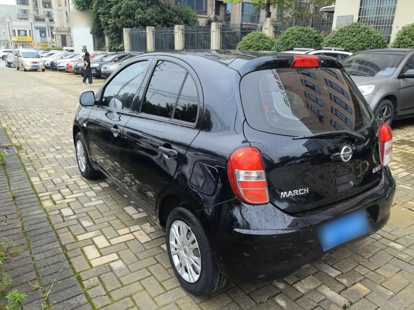 Nissan March 2010 1.5L Automatic Easy-Style Version — миниатюра 4