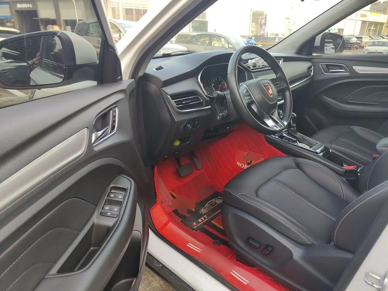 Roewe RX3 2018 1.6L CVT Internet Smart Edition — миниатюра 16