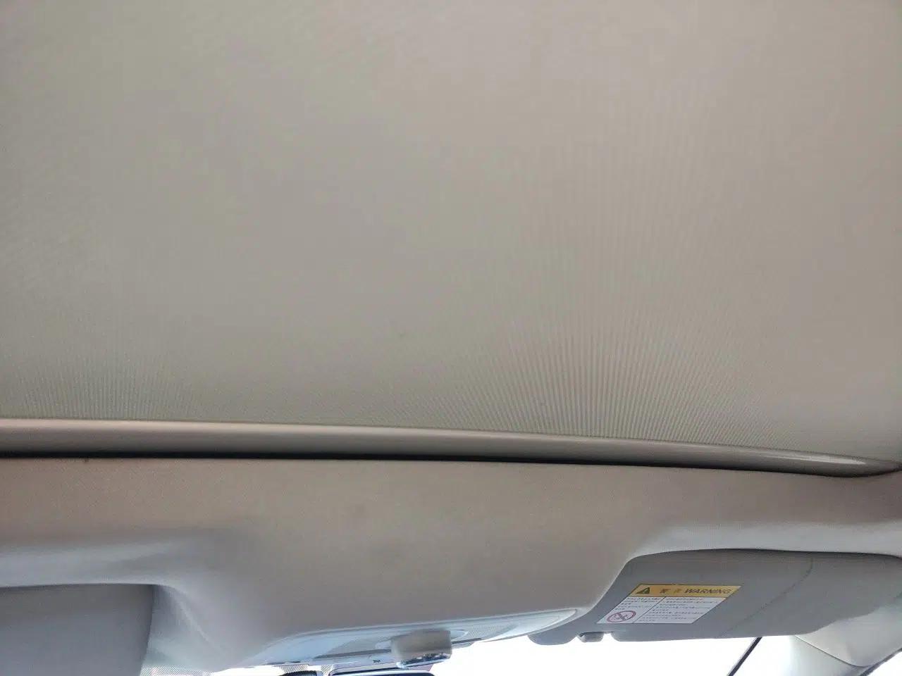 Roewe RX3 2018 1.6L CVT Internet Smart Edition — миниатюра 18