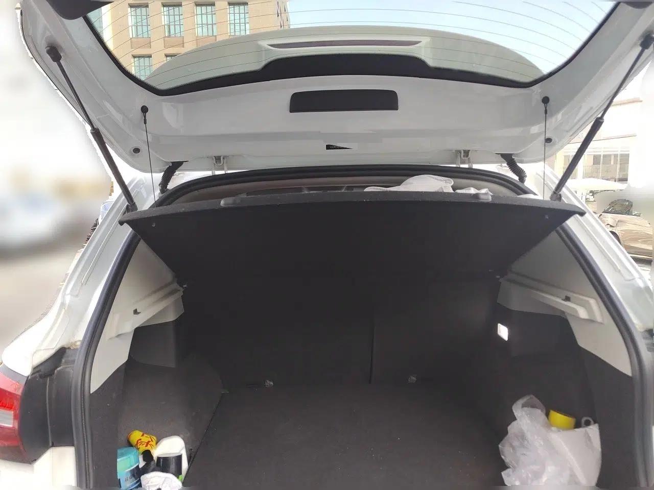 Roewe RX3 2018 1.6L CVT Internet Smart Edition — миниатюра 19