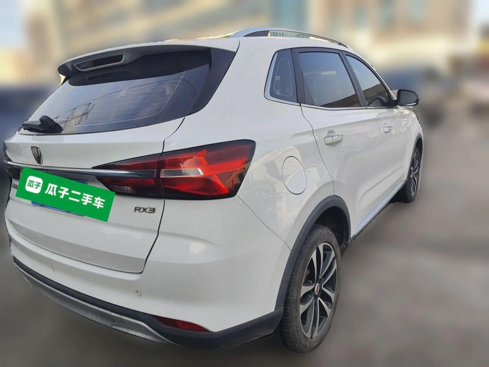 Roewe RX3 2018 1.6L CVT Internet Smart Edition — миниатюра 6