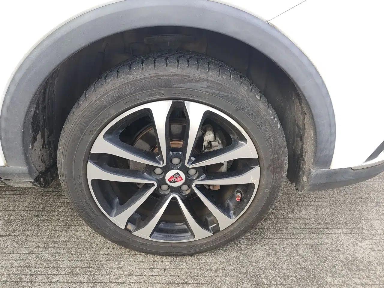 Roewe RX3 2018 1.6L CVT Internet Smart Edition — миниатюра 8