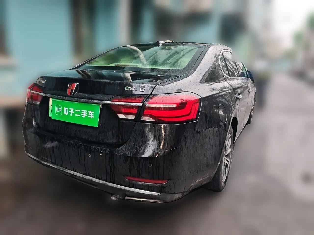 Roewe e950 2017 50T Hybrid Connected Executive Edition — миниатюра 6