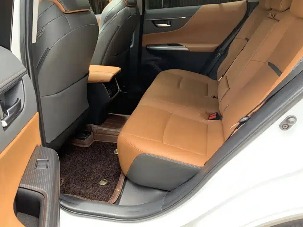 Venza 2022 2.0L CVT 2WD Premium Edition — миниатюра 17