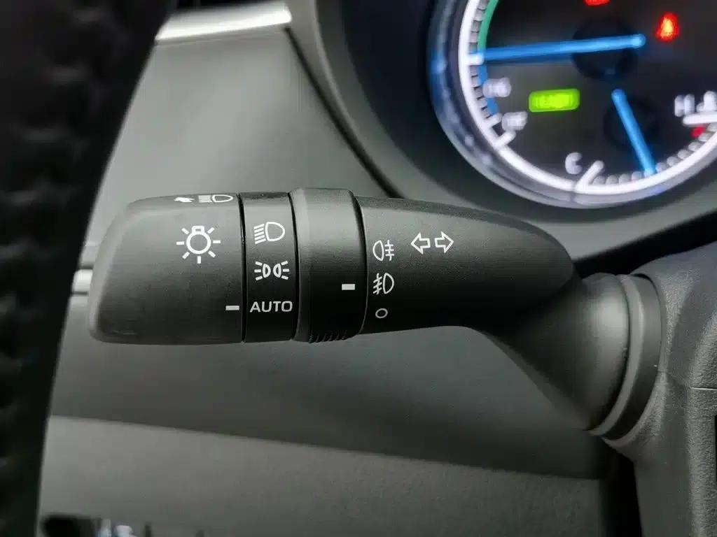 HARRIER 2022 Hybrid 2.5L CVT 2WD Luxury Edition — миниатюра 21