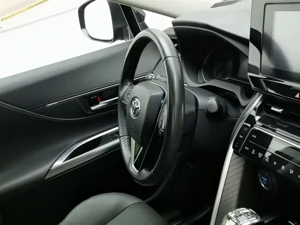 HARRIER 2022 Hybrid 2.5L CVT 2WD Luxury Edition — миниатюра 22