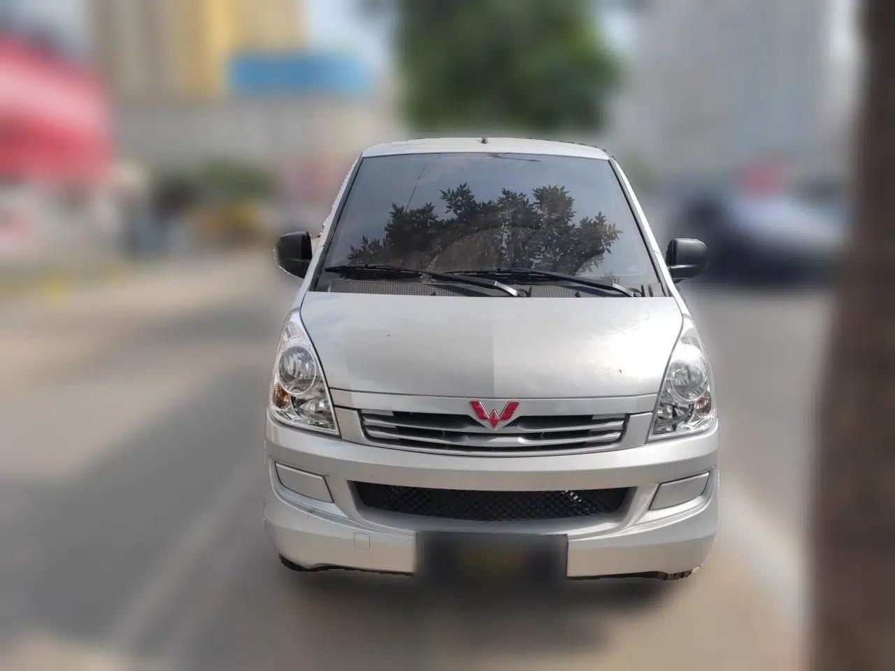Wuling Rongguang S 2023 1.5L Base Version 5/7 Seats — миниатюра 2