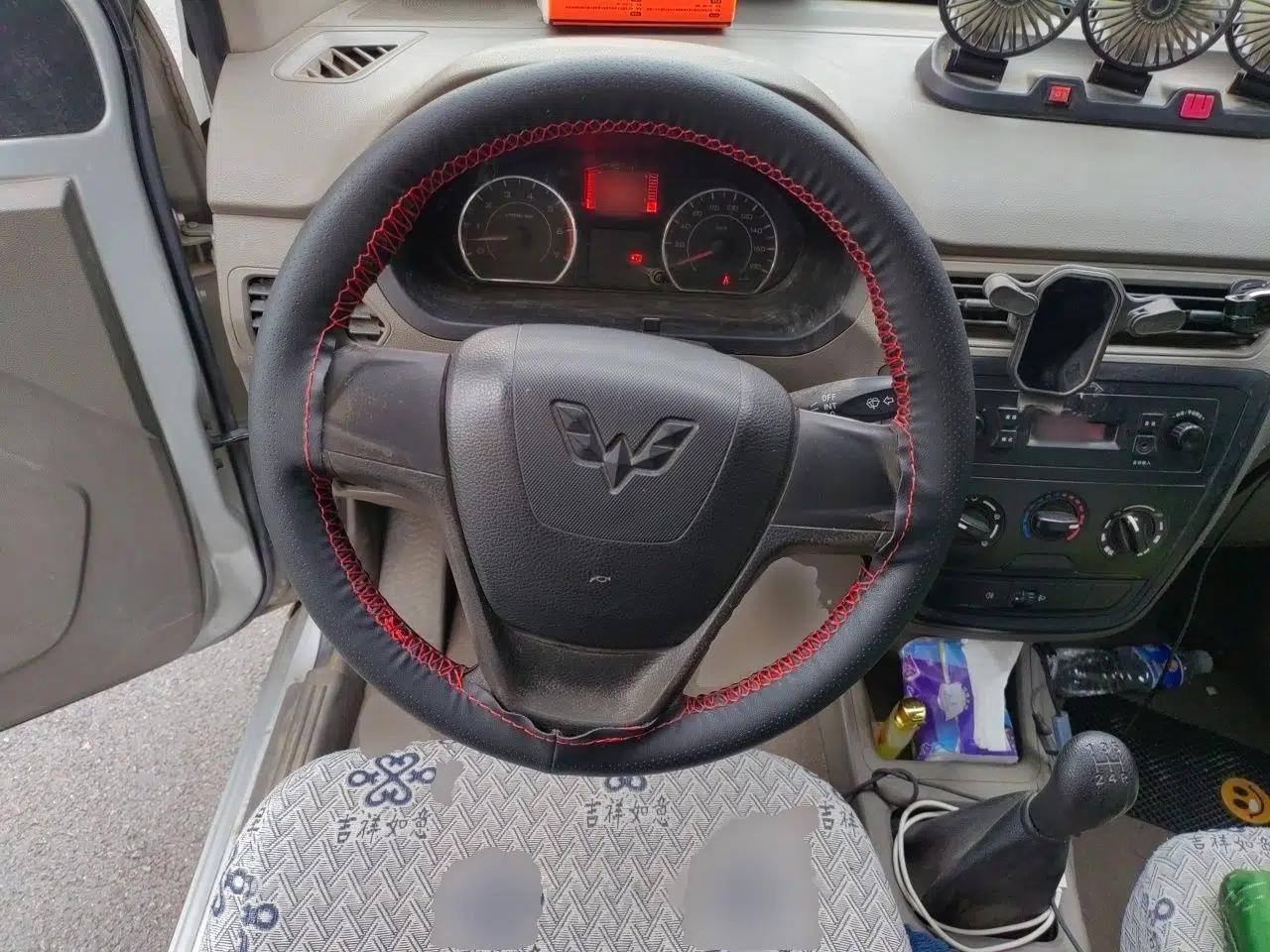 Wuling Zhiguang V 2017 1.2L Base Version LMH — миниатюра 10